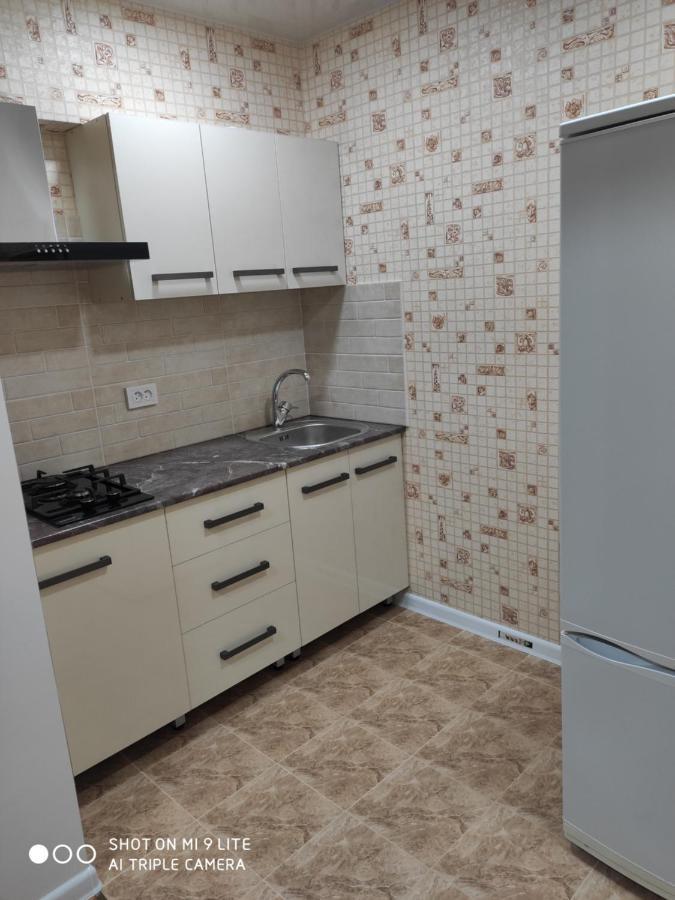 1-Bedroom Apartment In The Very City Center Tashkent Ngoại thất bức ảnh